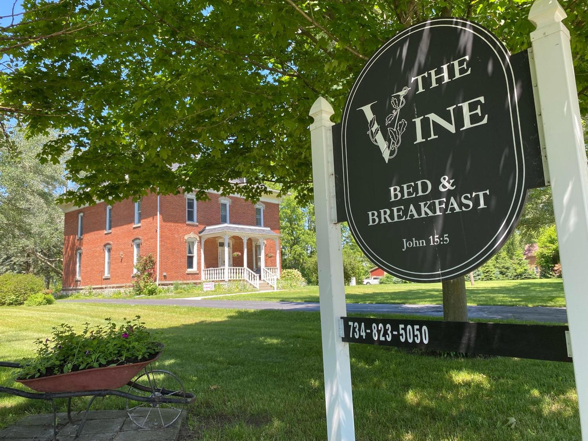 The Vine Bed & Breakfast, Llc Dundee Zewnętrze zdjęcie